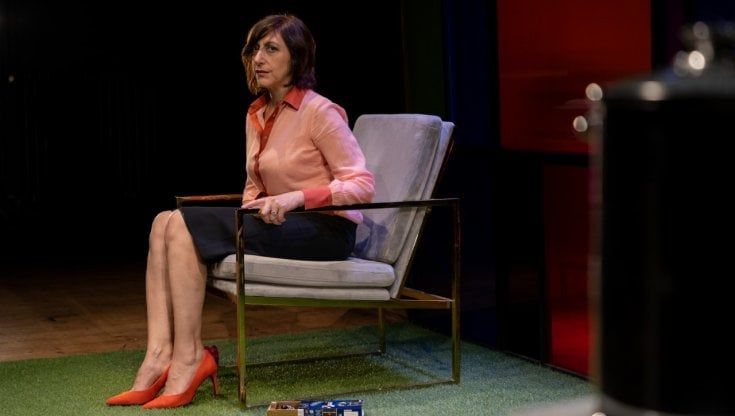 L’esperimento di Monica Nappo a Teatro Due, un monologo interiore sull'amore 