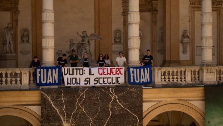 Le anime nere di Aliud che imbarazzano FdI: “Quelli non sono i nostri giovani”