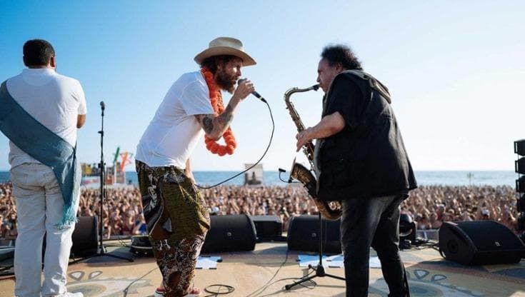 Patagarri, Antonia, Walter Ricci, Enzo Avitabile gli “ospiti” di Jovanotti all’Ippodromo di Agnano