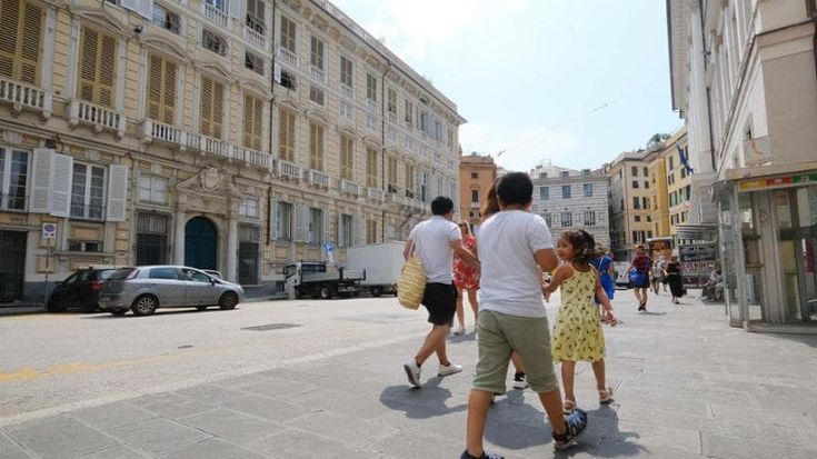 Ztl a Fontane Marose, viaggio tra corrieri e esercenti: “Una furbata di agosto”