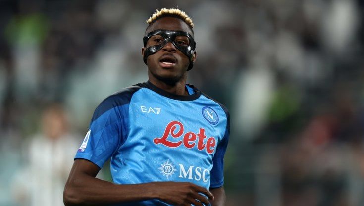La maschera di Osimhen, il caffè di Starace, la musica: lo scudetto è anche scaramanzia