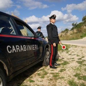 Messina, chiede affitto arretrato e viene preso a bastonate: arrestato aggressore