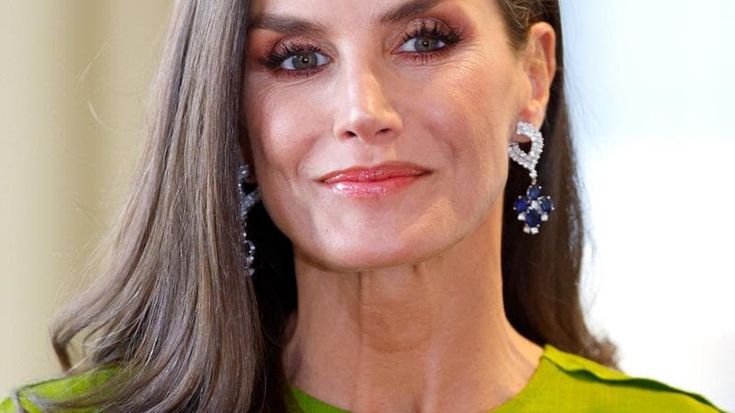 La rivoluzione di Letizia, una donna al posto di un generale a capo della segreteria della regina di Spagna