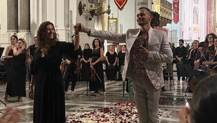 Suono, parola e movimento: omaggio a Rosalia dell’Officina barocca siciliana