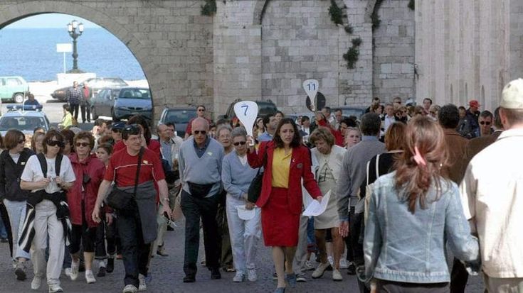 Affitti brevi, in Puglia una mannaia sul modello della Toscana: la Regione vara la task force