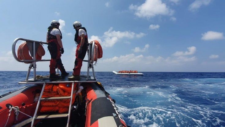 Libia, la Camera rifinanzia la guardia costiera. Trenta deputati di Leu, Pd e 5S dicono no e chiedono lo stop