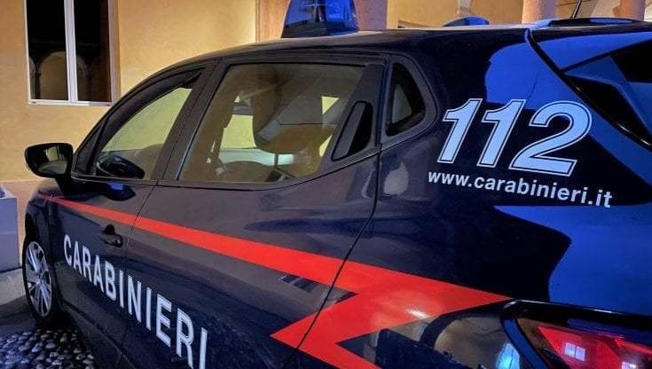Rapina con machete in un salone di parrucchieri ad Anzola. Dipendenti minacciate: "Dateci i soldi o finisce male"