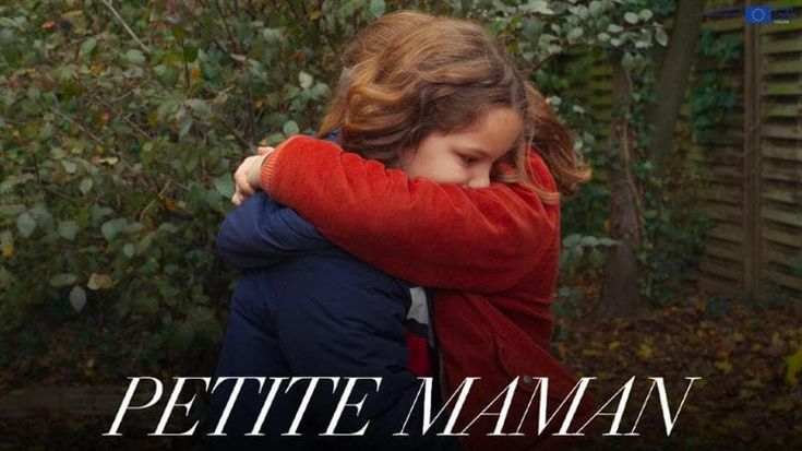 Petite Maman di Céline Sciamma, un film che ci invita a vedere il mondo con occhi nuovi. Online su MYmovies