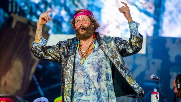 Jovanotti risponde all'appello per le donazioni del canile di Uboldo: "Grazie Lorenzo, ora speriamo di dare una famiglia ai nostri amici"