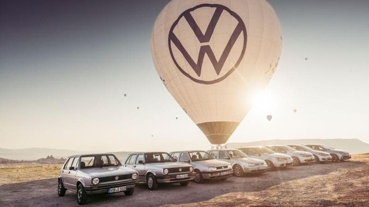 Intramontabile Golf, 50 anni da prima della classe celebrati in mongolfiera nei cieli della Cappadocia