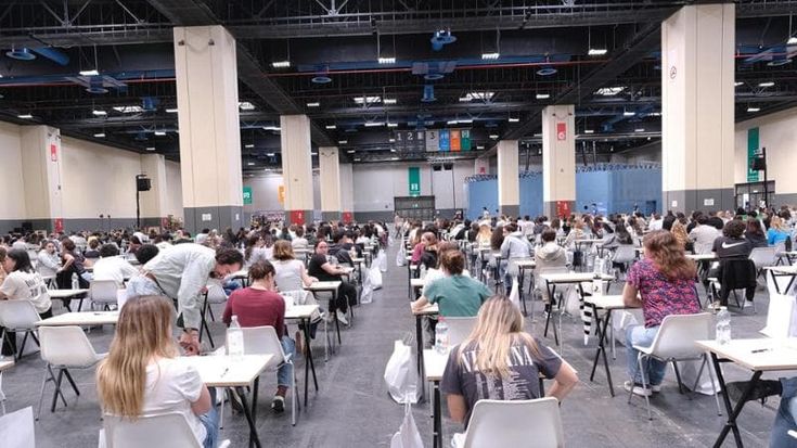 Medicina, diffuse foto fatte durante i test. “Pronti ad annullare gli esami di chi le ha scattate”