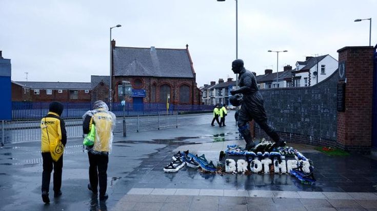 Maltempo in Inghilterra, rinviato il derby Everton-Liverpool