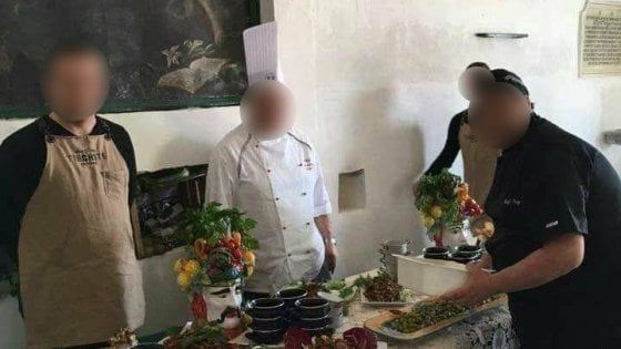 Cefalù, c'è Giscard d'Estaing: banchetto in chiesa. Ma scoppia la polemica