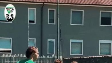 Inter, Pio Esposito allena i bambini della scuola calcio dove ha iniziato