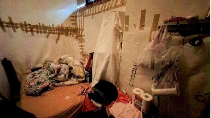Caporalato, gli opifici degli invisibili dove si cuce senza soste: “Salari da 5 euro al giorno”