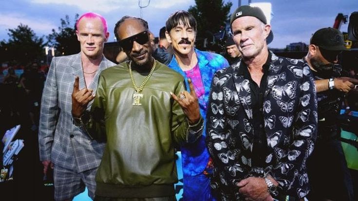 Red Hot Chili Peppers, Warner compra il loro catalogo per 300 milioni di dollari