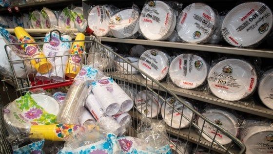 Dall’energia alla plastica, PA sempre più “green” ma ancora non basta