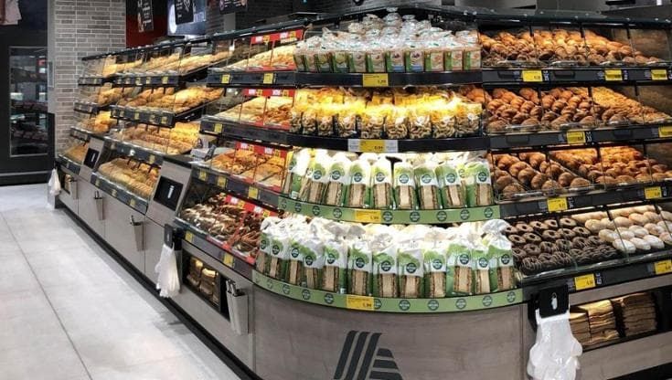 I supermercati aperti a Pasqua e Pasquetta a Napoli: l'elenco completo