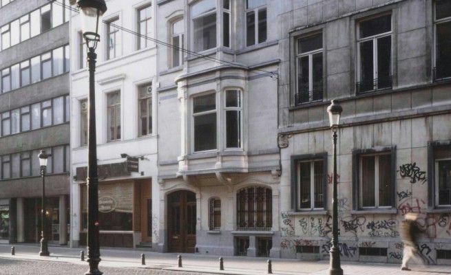 Bruxelles, la Regione va in affitto<br />il palazzo acquistato rimane vuoto