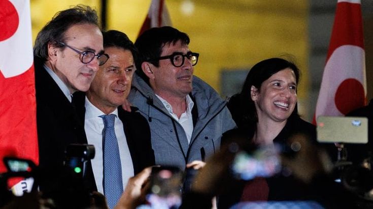 Conte e Schlein pronti alla sfida dopo il referendum: “Prima le idee, poi le primarie”