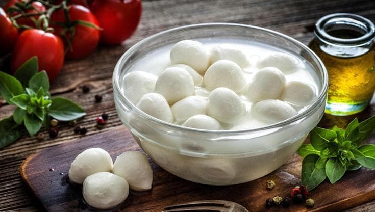 Il Giro d’Italia del Gusto: da Paestum a Napoli, tra mozzarelle, Lacryma Christi e sfogliatelle