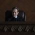 'Your honor': il giudice Bryan Cranston mente per salvare il figlio