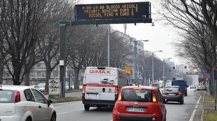 Blocco, proroga o auto nuova: “Chiarezza sull’Euro 5 diesel”