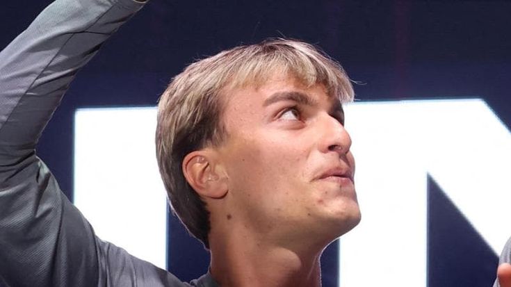 Marco Gradoni: “Che emozione l’arrivo sul palco tra la folla, che tifo a Napoli per Luna Rossa”