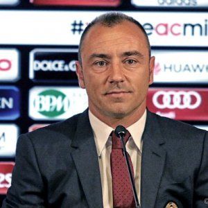 Brocchi: "Non ho paura di fallire". Berlusconi attacca Miha: ''Mai visto un Milan così brutto''