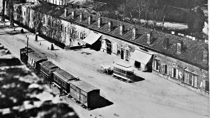 Gli scatti di Icilio Calzolari, primo fotografo audace nella Milano di due secoli fa