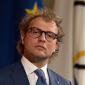 Consip, indagato il ministro Lotti. Il generale Del Sette in Procura: "Notizie infondate"