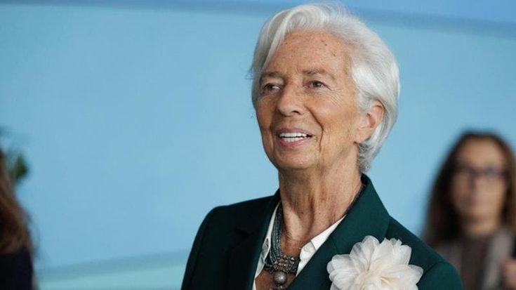 Lagarde sui rischi dell’IA nella finanza: “I modelli possono sfuggire al controllo umano”