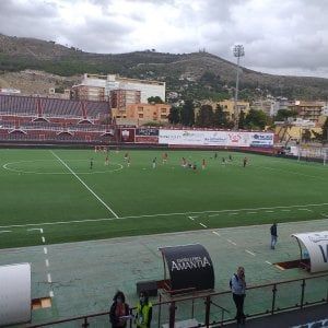 Il Trapani non si presenta in campo: 0-3 a tavolino, polemica tra capitano e presidente