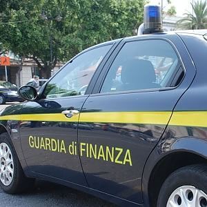 Popolari nel mirino: la Gdf perquisisce le sedi di Veneto Banca
