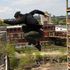La doppia vita dello stuntman, autista di giorno e controfigura di star la sera