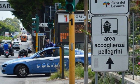 Clan in guerra a Bari, tre arresti tra i Campanale