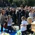 Ciclismo, applausi e lacrime: l'ultimo saluto a Scarponi