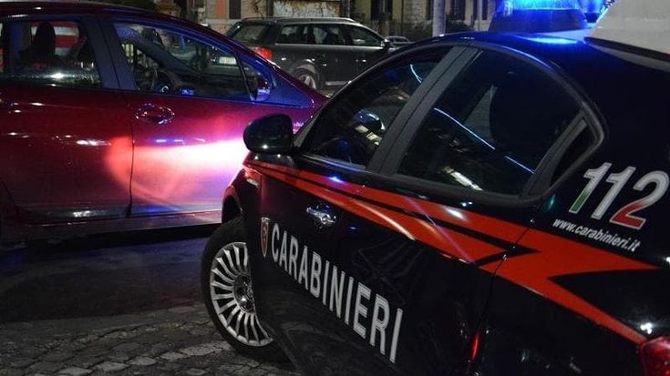 Lite durante la partita di calcetto al centro d’accoglienza: ventenne accoltella un coetaneo