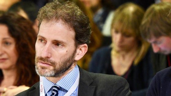 Nuovo attacco hacker per Casaleggio: pubblicati i suoi dati personali