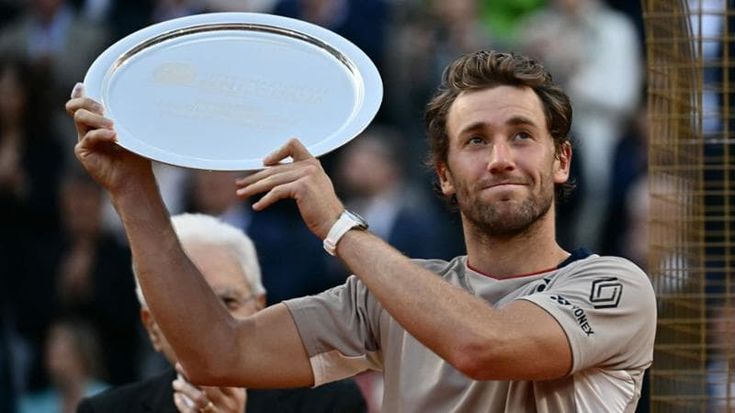 Il norvegese Ruud sconfitto da Sinner punge l’Italia: “Brava nel tennis, ma nel calcio è diverso”