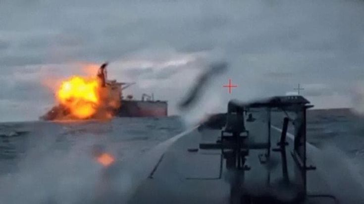 Guerra Ucraina-Russia, news. Attacco russo al porto di Odessa: 7 morti. Kiev: “Nuovi colloqui negli Usa”