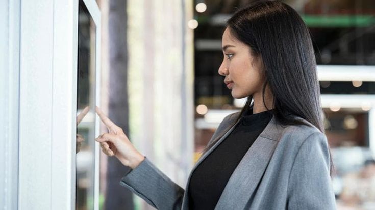 Retail e intelligenza artificiale: superare la fase sperimentale per puntare alla scalabilità