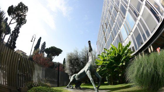 Canone Rai, il governo: evadere è un reato. Previste sei rate da sedici euro