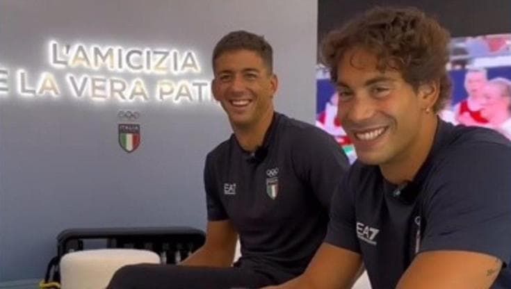 Parigi 2024, Conte Bonin e Frigo a Casa Italia dopo il bronzo nella 4x100 stile libero: "Emozione indescrivibile, siamo una bella squadra"