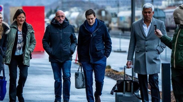 Capo sicurezza Comune Crans in tribunale: non ha il brevetto antincendio. Sequestrato il cellulare