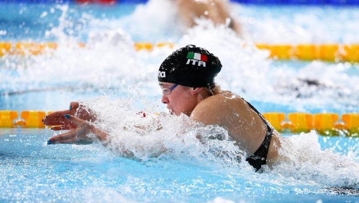 Nuoto, Assoluti: Benedetta Pilato vince i 100 rana e vola alle Olimpiadi di Tokyo
