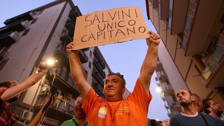 Sbarchi o Putin, Salvini è saldo. Tra i rivali il Pd meglio dei 5S