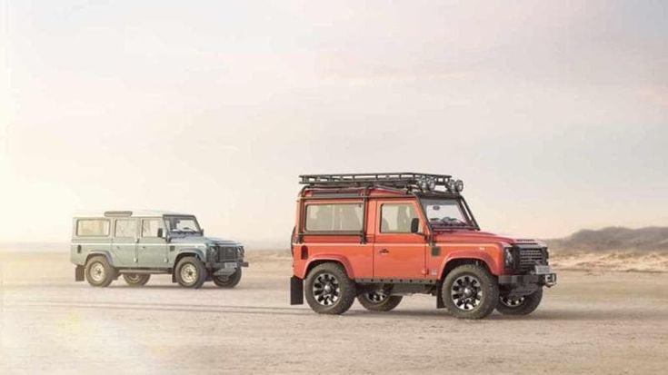 Land Rover, ritorna il Classic Defender con un V8 firmato Works Bespoke. Allestimenti e prezzo da capogiro