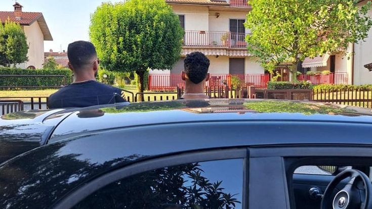 I due testimoni che hanno incastrato l’assassino di Sharon Verzeni: “Ci ha fatto una smorfia, poi è fuggito”