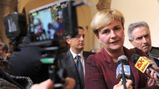 Guidi, il padre della ministra: "Lei corretta, la aspetto in azienda a Bologna"
